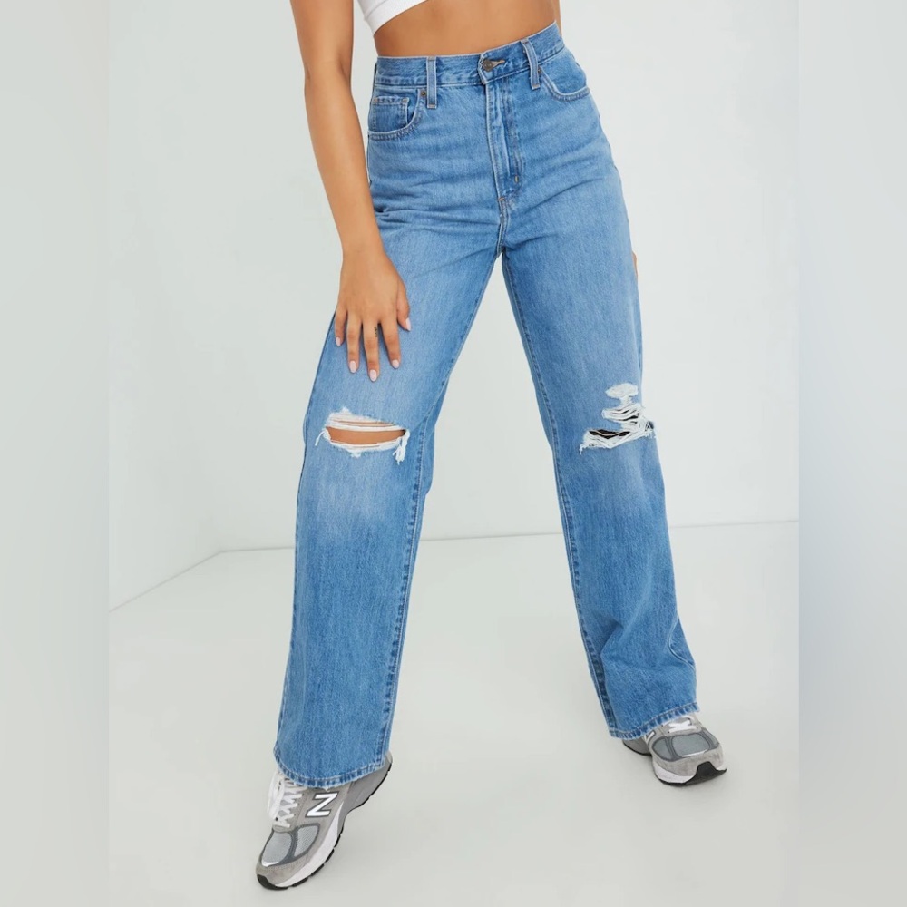 Levi’s High Waisted Straight Jeans – Size 29 | Medium Wash